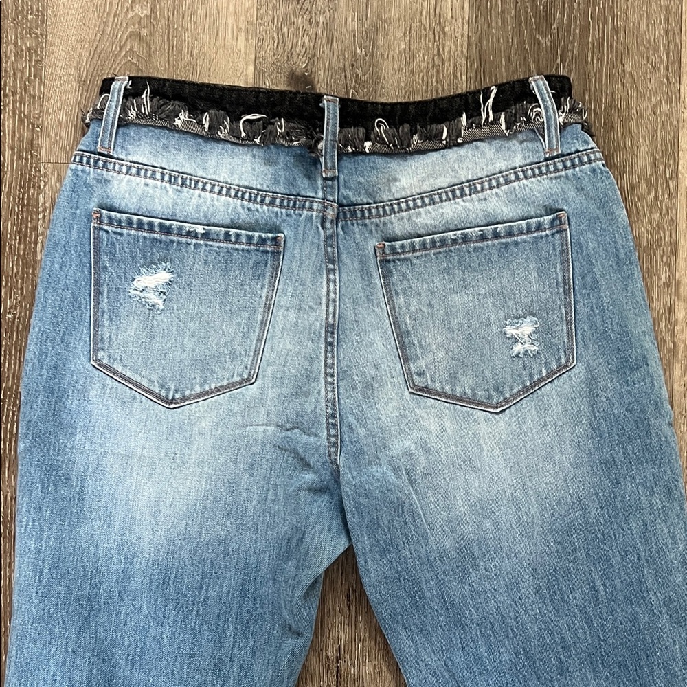 Fashion Nova Light Blue Denim Jeans with Black Waistband - Picture 8 of 9